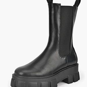 Women's Mid Calf Cleated Chunky Platform High Ankle Fashion Boots (NWT)